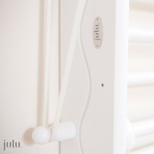 Image shows close up of wall mounted clothe airer  by Julu